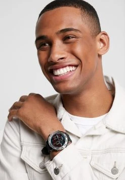 Diesel CRUSHER - Montre à affichage digital qualité absolue montres et bijoux boucle ardillon male