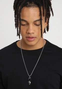 Diesel Soldes SINGLE PENDANT - Collier montres et bijoux homme homme -Boutique France Diesel 7acb39cba78942e295ae67da72a14be1