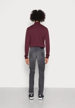 Diesel Bas Prix Jean droit jeans normale male -Boutique France Diesel 7b1b38866a2f468d9c267da51c29b4ba