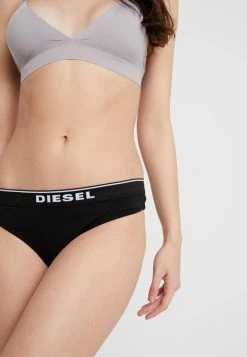 Diesel UFST-STARS-THREEPACK 3 PACK - String Prix Accessible lingerie normale femme 16 Diesel UFST-STARS-THREEPACK 3 PACK - String Prix Accessible lingerie normale femme -Boutique France Diesel 7b8327b96ff5473a8fb2e137615af74e