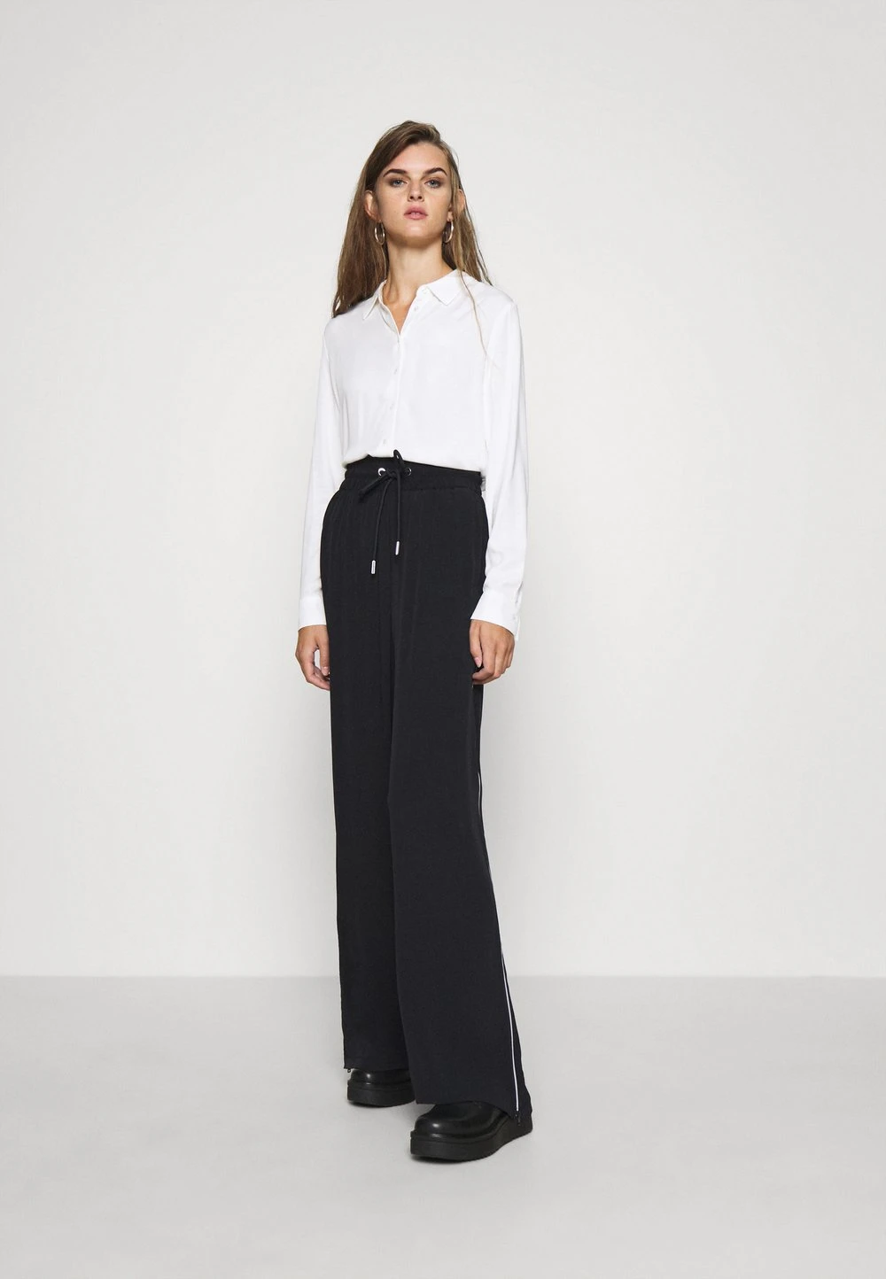 Diesel Prix Aimable TROUSERS - Pantalon classique pantalons haute femme 1 Diesel Prix Aimable TROUSERS - Pantalon classique pantalons haute femme