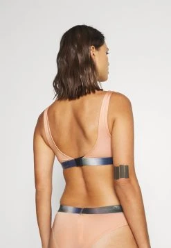 Diesel Prix Préférentiel Brassière lingerie sans armature femme -Boutique France Diesel 81219147aa96491393b68b239dfd751b