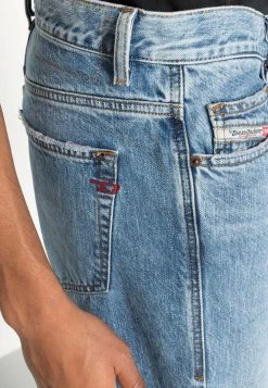 Diesel Qualité Supérieure 2020 D VIKER - Jean droit jeans haute homme -Boutique France Diesel 873182628d254b1faf78b894d153bf27