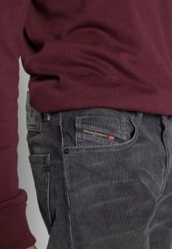 Diesel Bas Prix Jean droit jeans normale male -Boutique France Diesel 879dddcf06424ecea3be9f4856ce5861