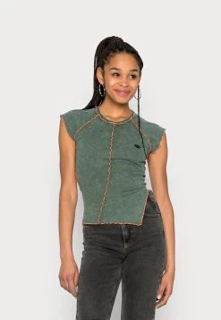 Réduction Diesel SKYOVER - T-shirt imprimé t-shirts col rond female