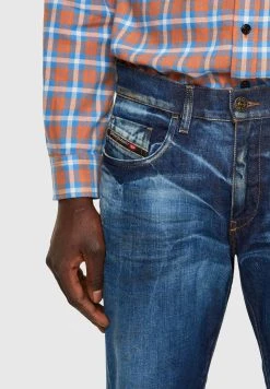Diesel Jean slim Prix De Rêve jeans normale homme -Boutique France Diesel 8cd2221bde3a4de98351870a7b565b46