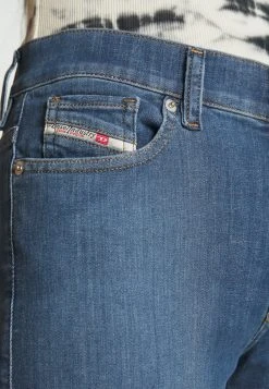 Diesel ROISIN - Jean slim Soldes En Ligne jeans normale femme -Boutique France Diesel 8ffa05bca5d14082ae83070d9ca93034