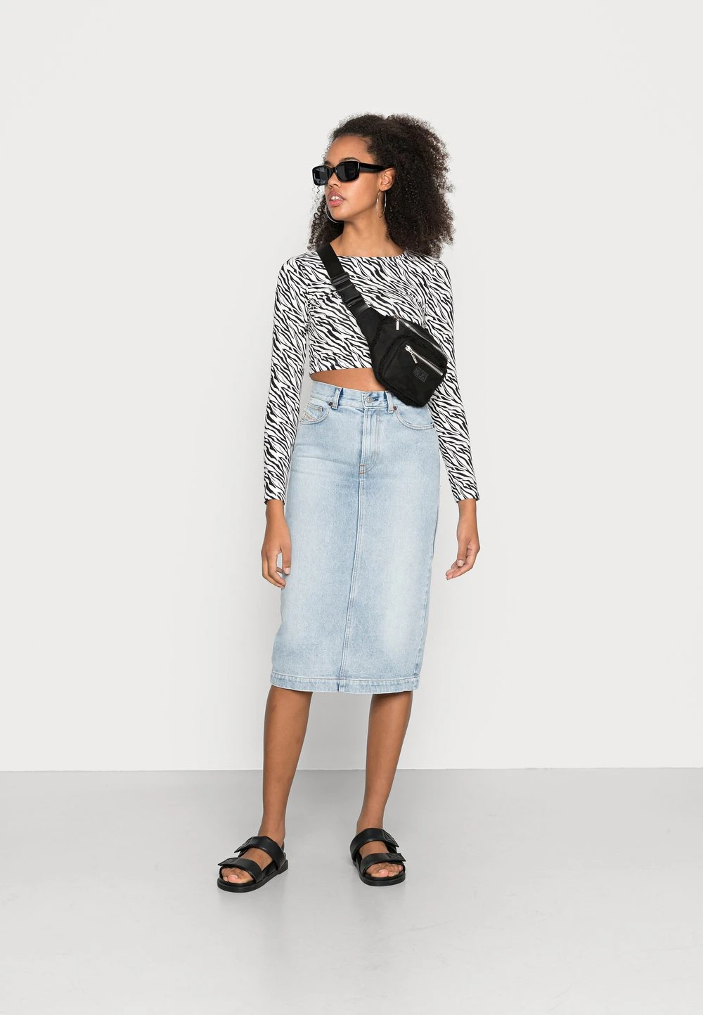 Diesel DE-RONNY - Jupe en jean Remise En Ligne jupes fermeture éclair femme 2 Diesel DE-RONNY - Jupe en jean Remise En Ligne jupes fermeture éclair femme – Image 2