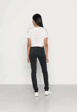 Marchandise de première qualité Diesel 2015 BABHILA - Jean slim jeans haute female -Boutique France Diesel 9507be1209144390b0e90ebcc92ba19a