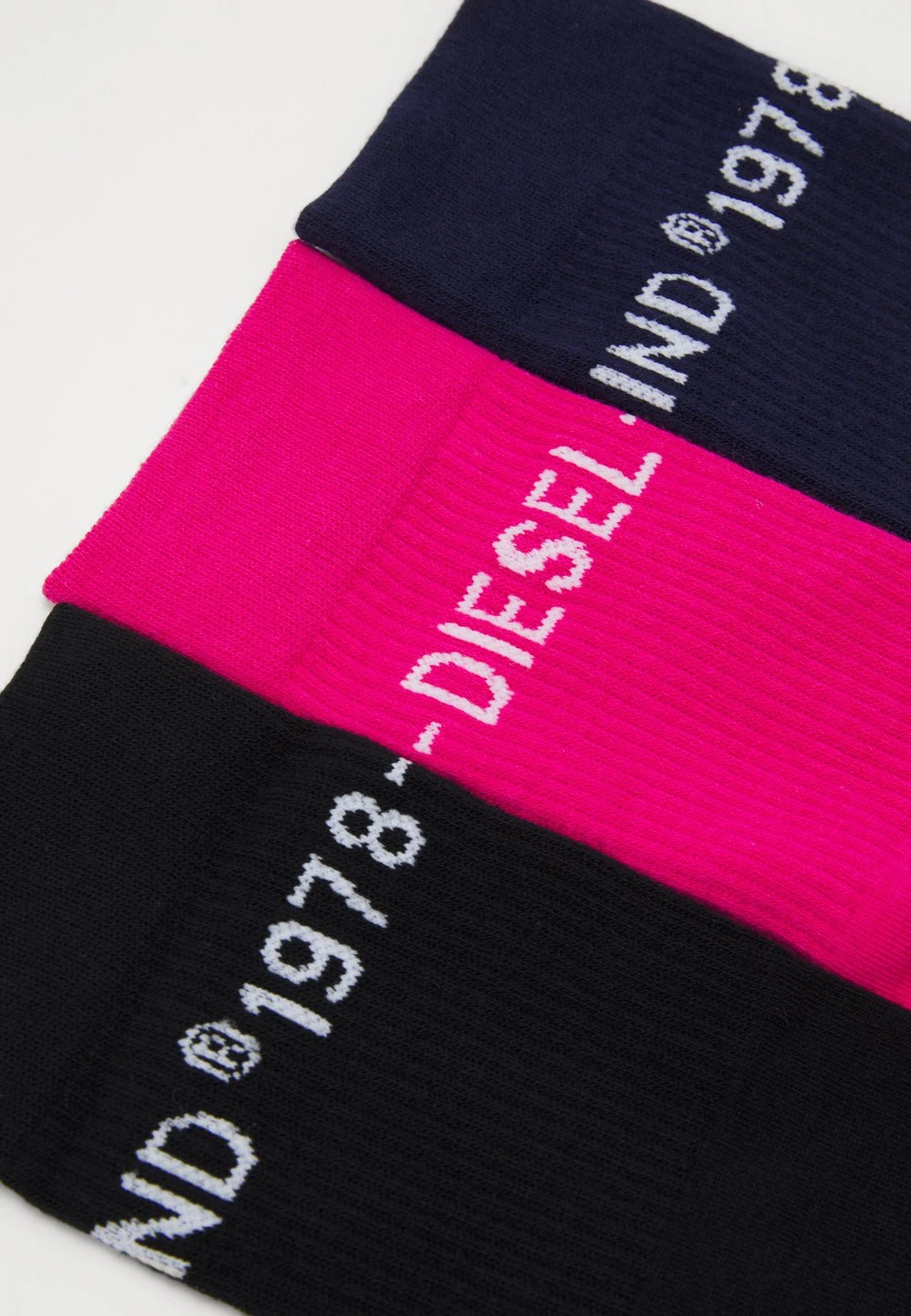 Diesel SKM-RAY-THREEPACK 3 PACK - Chaussettes Prix Incroyables sous-vêtements homme homme 2 Diesel SKM-RAY-THREEPACK 3 PACK - Chaussettes Prix Incroyables sous-vêtements homme homme – Image 2