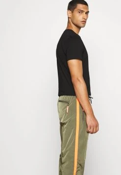 Diesel DARLEY TROUSERS - Pantalon de survêtement Qualité Garantie pantalons normale homme -Boutique France Diesel 9f30879e407a4766b27c19d892cede91
