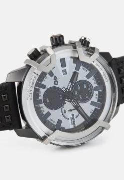 Diesel Promos GRIFFED - Montre à aiguilles montres et bijoux boucle ardillon male 7 Diesel Promos GRIFFED - Montre à aiguilles montres et bijoux boucle ardillon male -Boutique France Diesel 9f4fff78580140c58b61130f44476f19