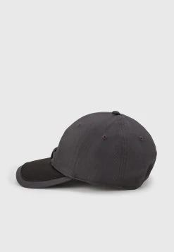 Prix Discount Diesel DOUBLY UNISEX - Casquette casquettes, chapeaux et bonnets -Boutique France Diesel a0c5eb6405e9477693edf19f313f094f