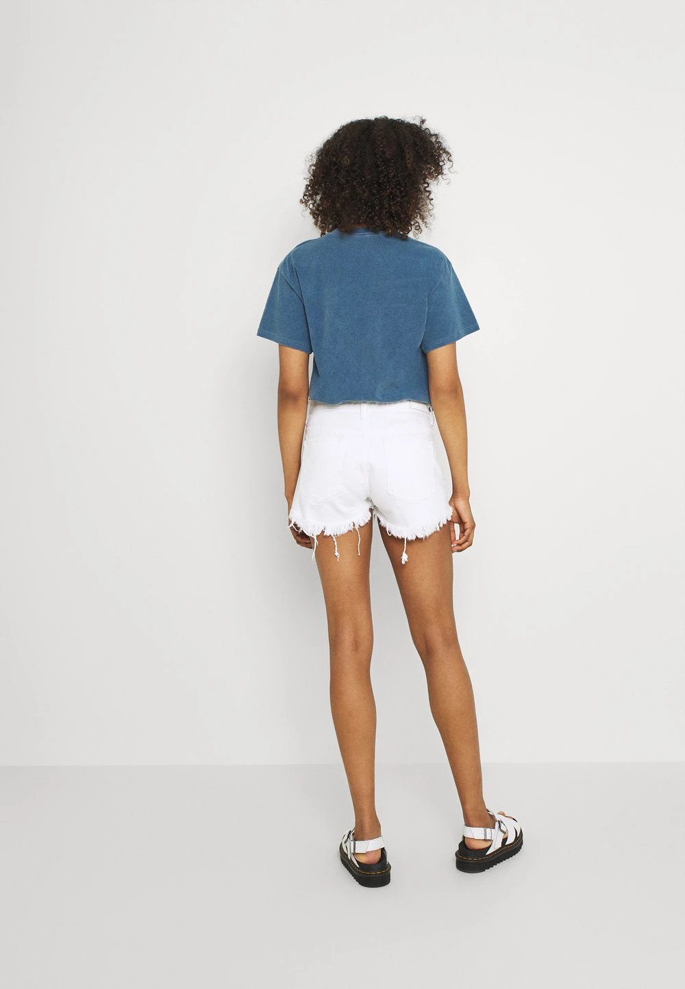 Diesel Prix Favorable DE-RIFTY - Short en jean shorts normale femme 3 Diesel Prix Favorable DE-RIFTY - Short en jean shorts normale femme – Image 3