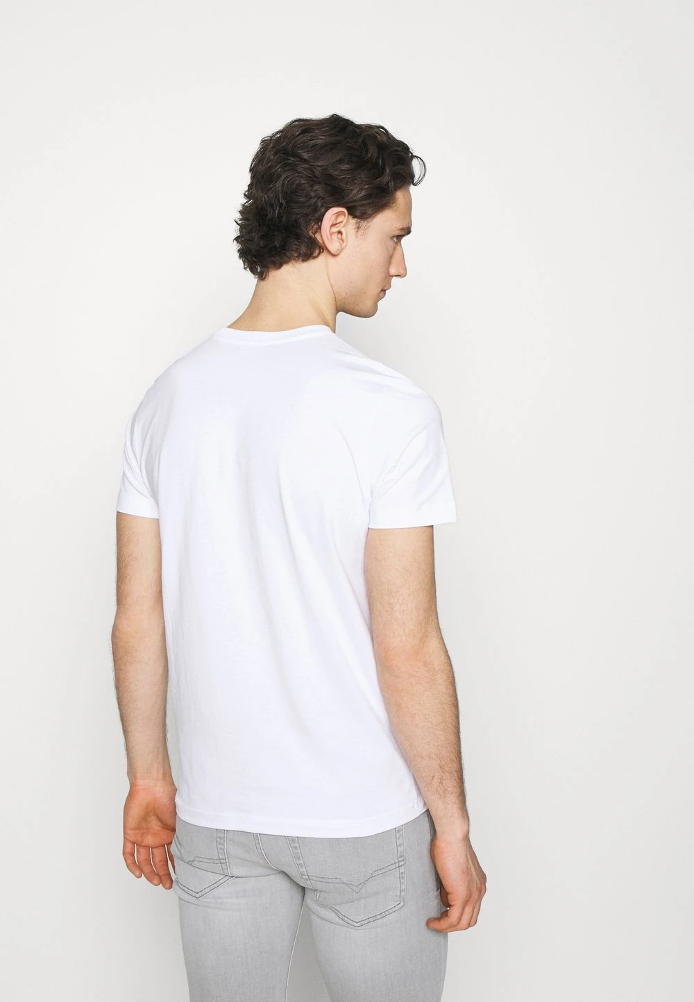 Diesel Prix d’Amis DIEGOS - T-shirt basique t-shirts col rond homme 3 Diesel Prix d’Amis DIEGOS - T-shirt basique t-shirts col rond homme – Image 3