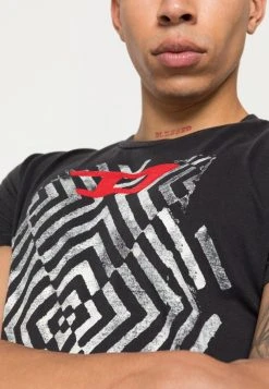 Diesel DIEGOR - T-shirt imprimé Assurance De l’Authenticité t-shirts & polos col rond homme -Boutique France Diesel a563aafa006b4e148a9784824357615d
