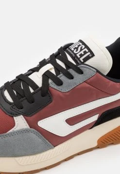 Prix Acceptable Diesel S-TYCHE LL - Baskets basses sneakers rond male 12 Prix Acceptable Diesel S-TYCHE LL - Baskets basses sneakers rond male -Boutique France Diesel a64f06987d8441239824eedc2c20e2c0