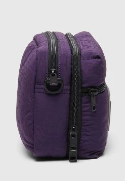 Diesel FARAH - Sac bandoulière Prix Gelé sacs et bagages fermeture éclair femme -Boutique France Diesel afa2e53416cb4b02a7231f230fa11574