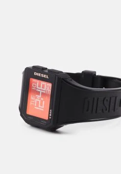 Diesel Prix Usine CHOPPED UNISEX - Montre à affichage digital montres et bijoux boucle ardillon -Boutique France Diesel b2597ec2ac4d4a729f8581a4e5acba6f