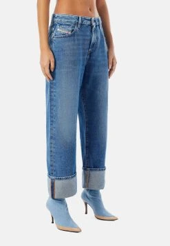 Diesel Prix Exclusifs Jean boyfriend jeans normale femme -Boutique France Diesel bae0fb9b13114937baf553bc3bd91efe