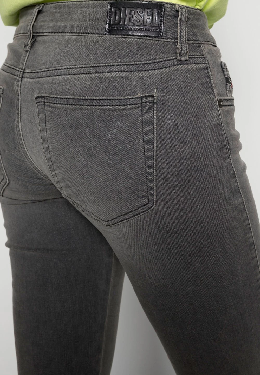 En promotion Diesel SLANDY-LOW ZIP - Jeans Skinny normale femme 5 En promotion Diesel SLANDY-LOW ZIP - Jeans Skinny normale femme – Image 5