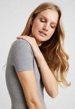 Diesel UFTK-BODY-SV - Body Promos lingerie echancrure dos femme 13 Diesel UFTK-BODY-SV - Body Promos lingerie echancrure dos femme -Boutique France Diesel c1c087bf69924a129199597c3054748c