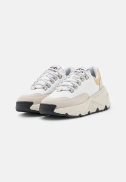Diesel Prix Réduit S-HERBY TREK - Baskets basses sneakers rond femme 9 Diesel Prix Réduit S-HERBY TREK - Baskets basses sneakers rond femme -Boutique France Diesel c507eec036d04b42ad33cc25355b4e5d