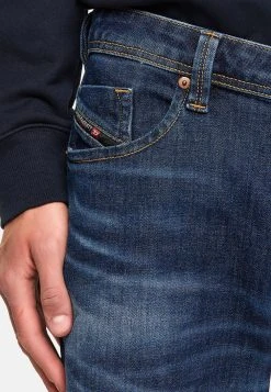 Produit de première qualité Diesel LARKEE - Jean bootcut jeans normale homme 8 Produit de première qualité Diesel LARKEE - Jean bootcut jeans normale homme -Boutique France Diesel c9a17299318b4ab2a697b4149992db2d