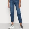 Bonne Qualité Diesel Jean slim jeans normale female
