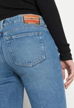 Diesel Prix Distinctifs 1969 D-EBBEY - Jean flare jeans basse female 9 Diesel Prix Distinctifs 1969 D-EBBEY - Jean flare jeans basse female -Boutique France Diesel ce426d4bd9534c0284541cd966b6d2a0