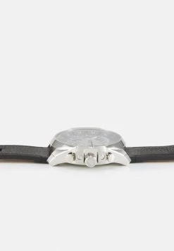 Diesel Prix Réduit MEGA CHIEF SET - Montre à aiguilles montres et bijoux boucle ardillon male -Boutique France Diesel d0cdfce6591641d297a7de13b64ed145