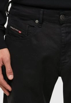 Diesel D-STRUKT - Jean boyfriend Prix Malin jeans normale homme -Boutique France Diesel d385aebbd6dd4aa99fac73616375e1e3