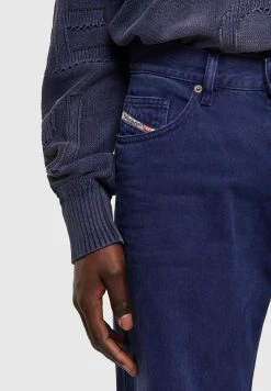 Diesel Se Vend Bas Prix Jean droit jeans homme homme -Boutique France Diesel d52070f5494541bc991c715945c8fec9