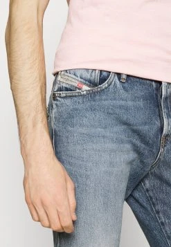 Diesel Prix Aimable D-KRAS-X - Jean droit jeans normale male -Boutique France Diesel d7c4cbaf5c864718960d7b81610010cf