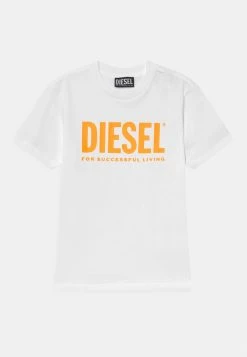 Diesel JUST LOGO - T-shirt imprimé Prix Cassé t-shirts col rond kids 29 Diesel JUST LOGO - T-shirt imprimé Prix Cassé t-shirts col rond kids -Boutique France Diesel d81bf41491f746a1bfbdb4e64eed951a 1