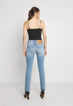 Diesel D-LYLA - Jean slim Prix De Lancement jeans normale femme 7 Diesel D-LYLA - Jean slim Prix De Lancement jeans normale femme -Boutique France Diesel dedd9cfa0c2d4c0da7579546f5de86e5