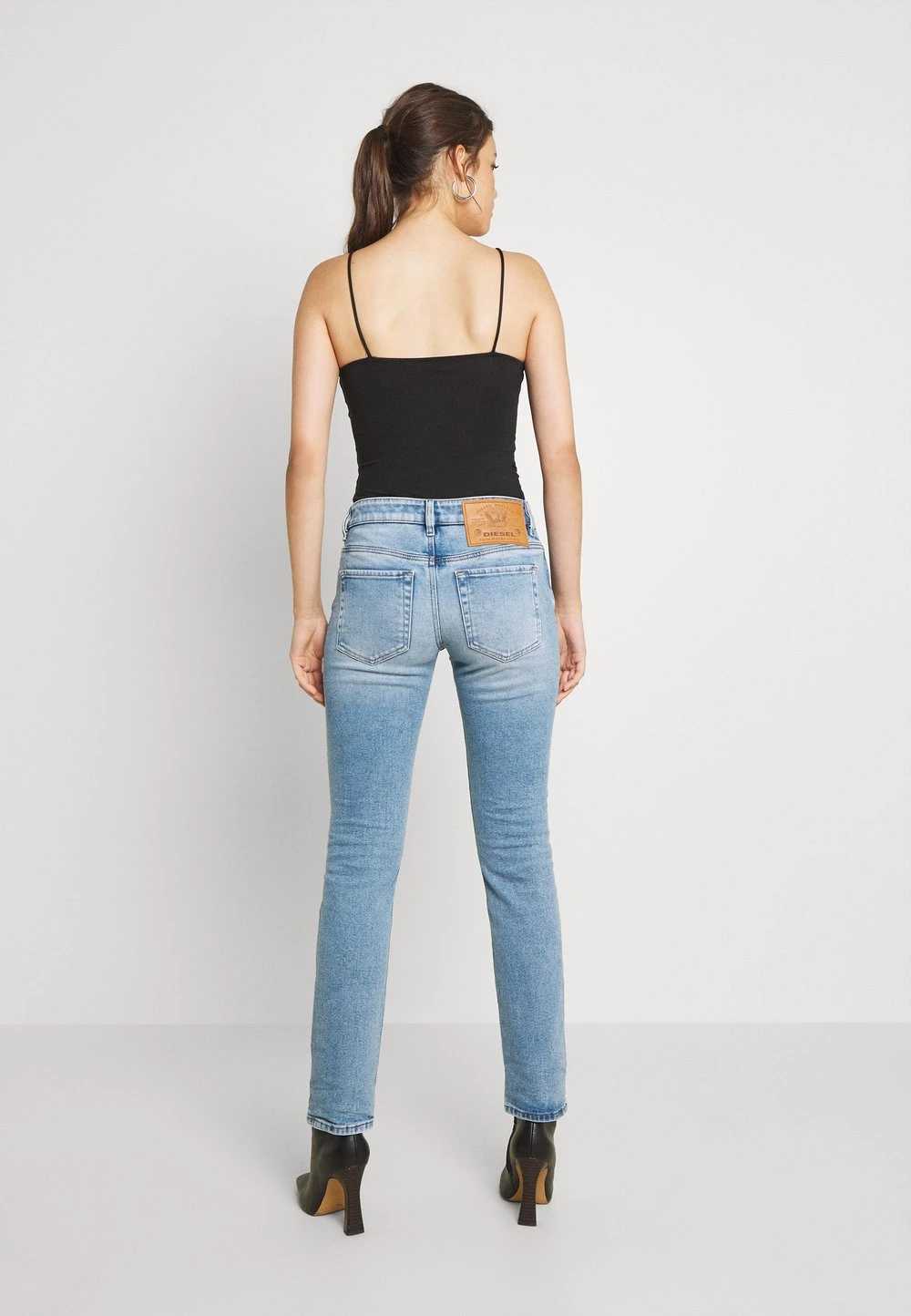 Diesel D-LYLA - Jean slim Prix De Lancement jeans normale femme 3 Diesel D-LYLA - Jean slim Prix De Lancement jeans normale femme – Image 3