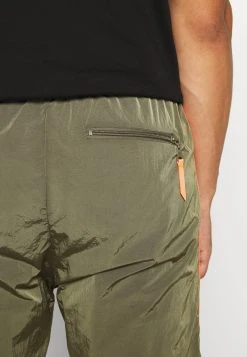 Diesel DARLEY TROUSERS - Pantalon de survêtement Qualité Garantie pantalons normale homme -Boutique France Diesel e3966cbe6b374a2b94eeb2b7d83d0a8b