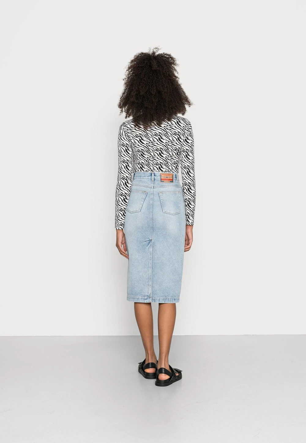 Diesel DE-RONNY - Jupe en jean Remise En Ligne jupes fermeture éclair femme 3 Diesel DE-RONNY - Jupe en jean Remise En Ligne jupes fermeture éclair femme – Image 3