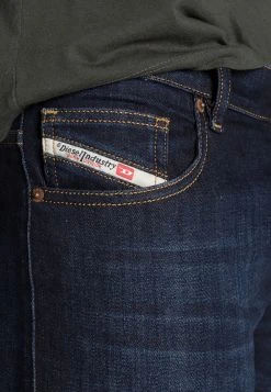 Diesel Prix Distinctifs YENNOX - Jean slim jeans normale male -Boutique France Diesel e410900f99b24b818a8455371fb24ff2