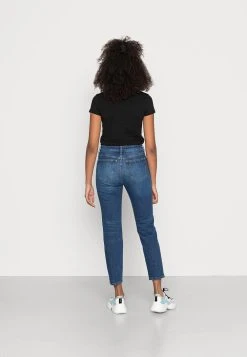 Bonne Qualité Diesel Jean slim jeans normale female 7 Bonne Qualité Diesel Jean slim jeans normale female -Boutique France Diesel e57be947ae69417da6c3bcb1a7087411