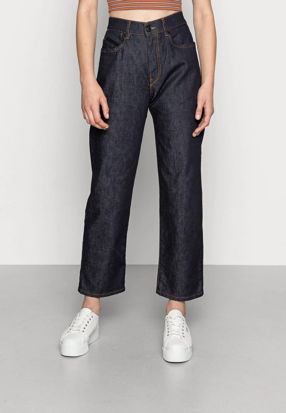 Diesel Prix Préférentiel D-AIR - Jean droit jeans haute femme 1 Diesel Prix Préférentiel D-AIR - Jean droit jeans haute femme