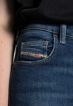 Prix Abordable Diesel SLANDY HIGH - Jeans Skinny haute female -Boutique France Diesel e7a7b6cf589f4a349ef90bb8a0a4d306