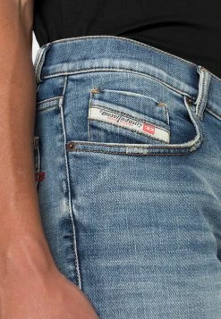 Prix Cassé Diesel 2019 D-STRUKT - Jean droit jeans normale homme -Boutique France Diesel e872de1b5bc1484f8c4c6eddef201f40