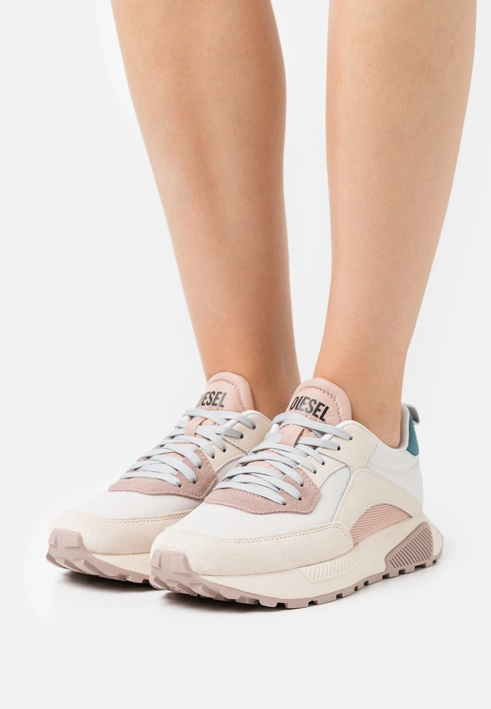 Diesel Faible Prix S-TYCHE LOW CUT W - Baskets basses sneakers rond femme 1 Diesel Faible Prix S-TYCHE LOW CUT W - Baskets basses sneakers rond femme