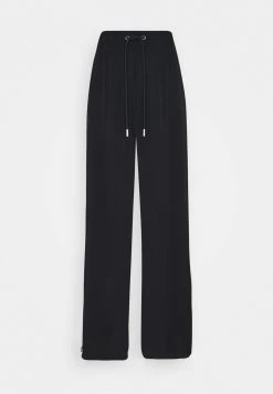 Diesel Prix Aimable TROUSERS - Pantalon classique pantalons haute femme 8 Diesel Prix Aimable TROUSERS - Pantalon classique pantalons haute femme -Boutique France Diesel eef2846a5c7d40838d161be5a9d44ab5