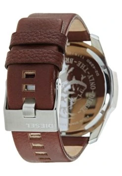 Diesel Prix Équitable Montre à aiguilles montres et bijoux boucle ardillon homme -Boutique France Diesel f1d6586cc2a849cd88e9a3bd4e1a8089
