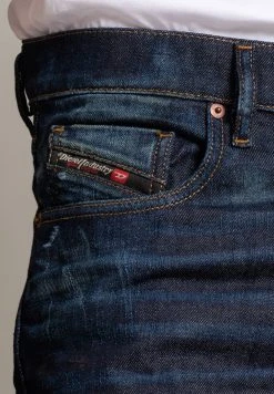 Diesel Prix Accessible STRUKT - Jean slim jeans normale homme -Boutique France Diesel f4f21a7c839b47e888e8272b62b042aa