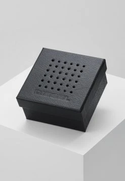 Diesel Réduction DOUBLE DOGTAGS - Collier montres et bijoux couleur unie male -Boutique France Diesel f52ecc0f64dd4b74811257cad7b59461