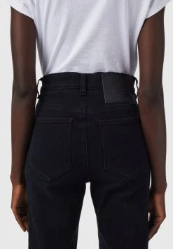 Diesel Rabais Jean slim jeans femme femme -Boutique France Diesel f99fedb9425e4f0fa1394e0bc1256ac9